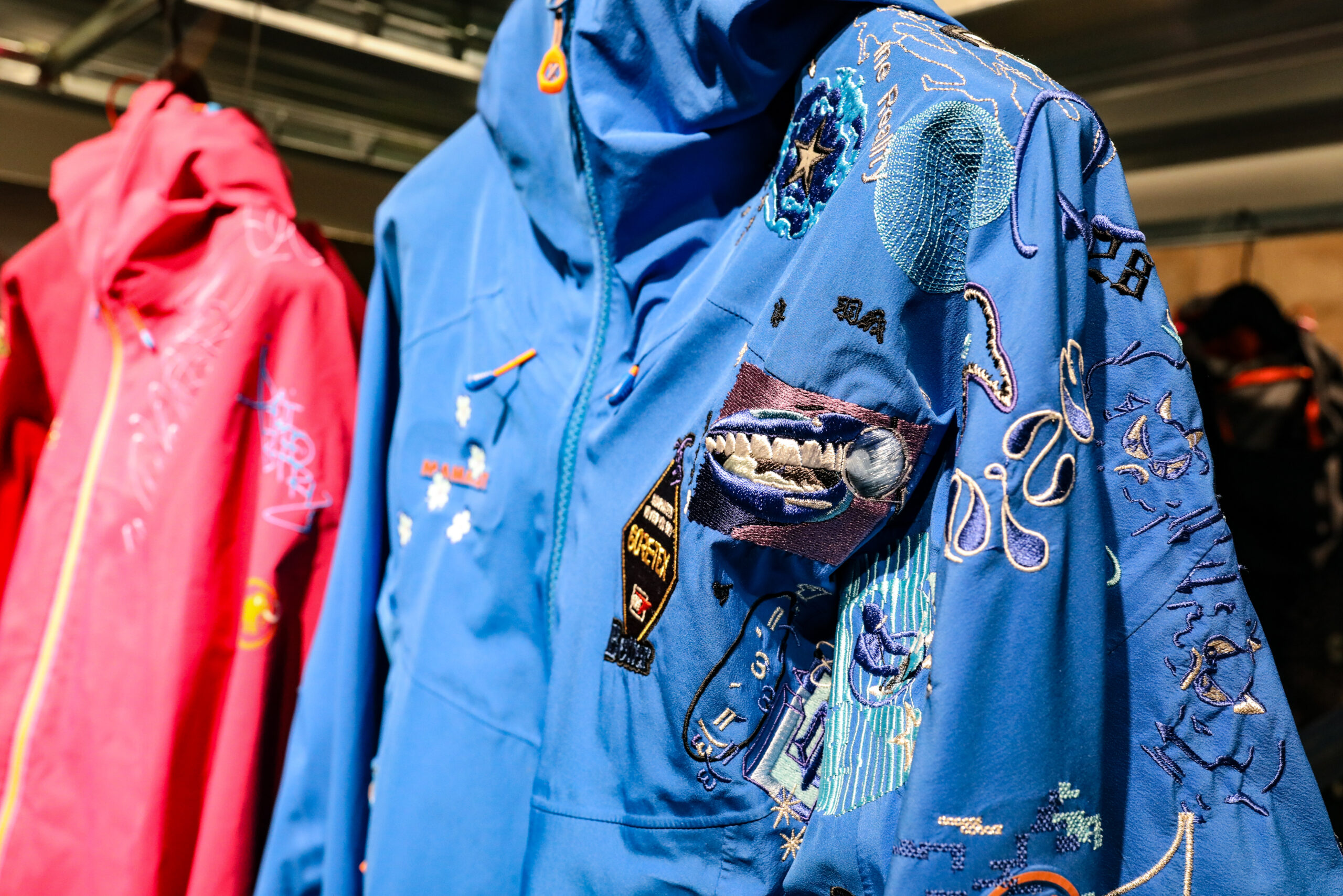 DB72AB04-A81E-44A6-8ECE-